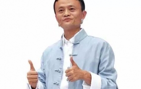 马云是天生演说家,丰富的肢体动作让感染力爆表
